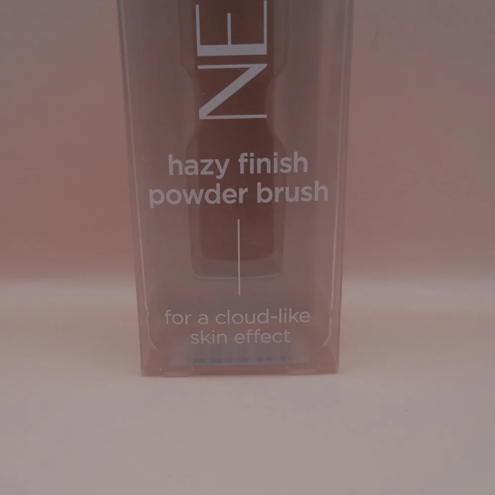 Real Techniques New Nudes 091 Hazy Finish Powder Makeup Brush Tool NIB